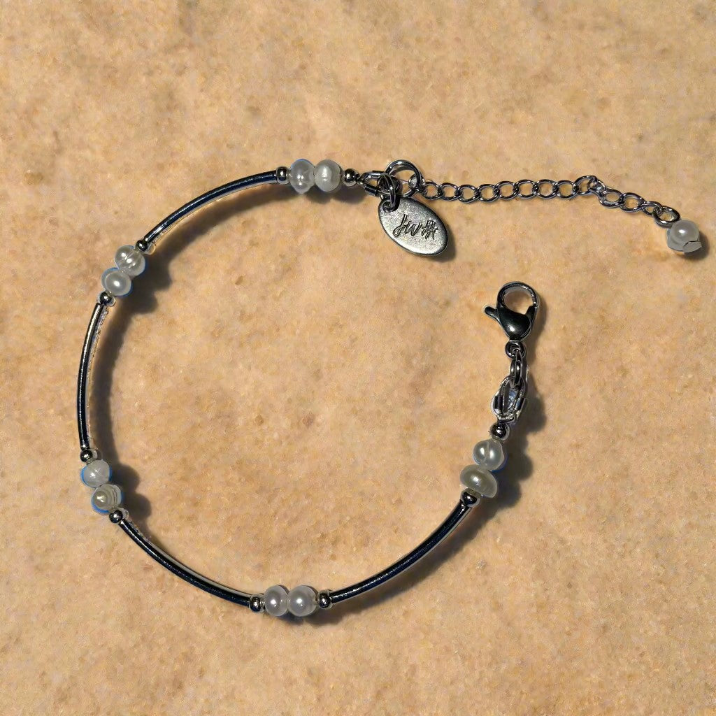 05-B4-02 Pearl Tube Bracelet June Birthstone