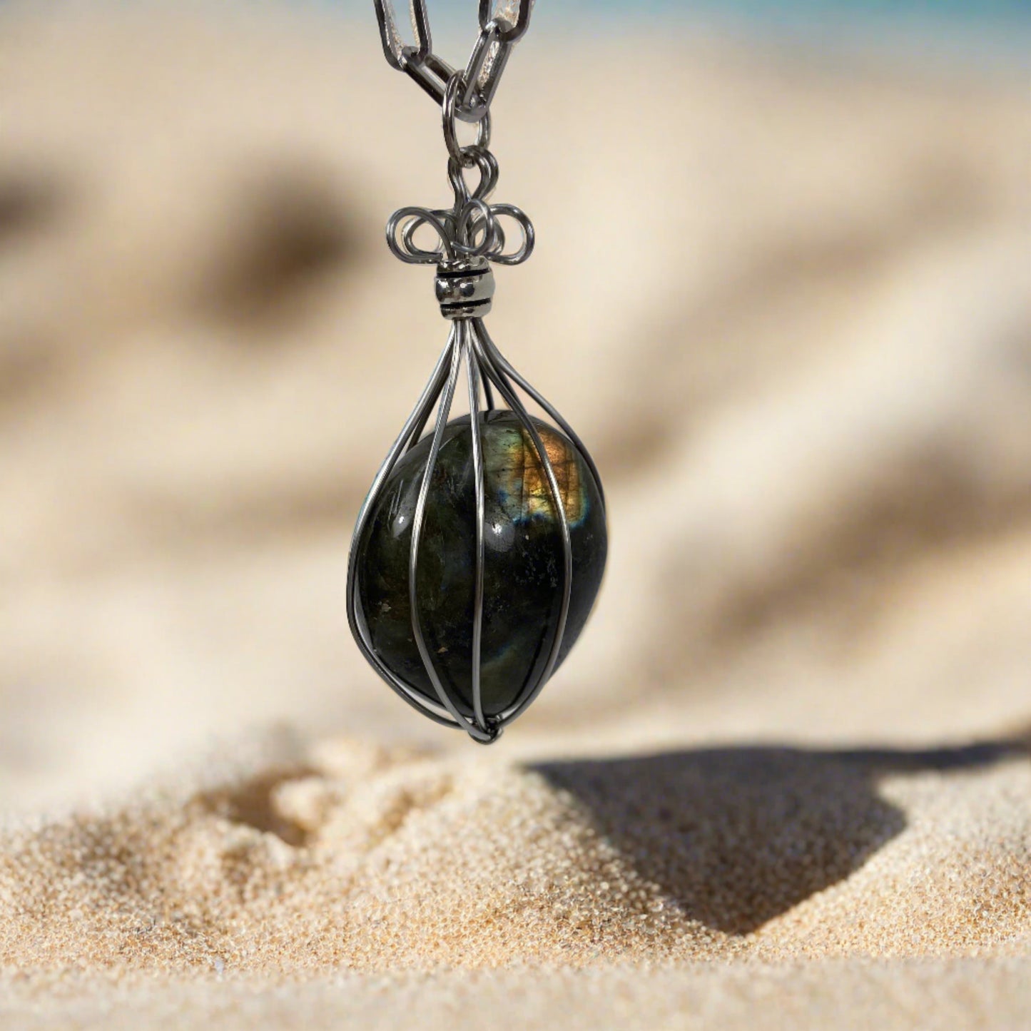 JWH Designs - Nature Inspired Artistic Jewellery - Labradorite Pendant with Chain