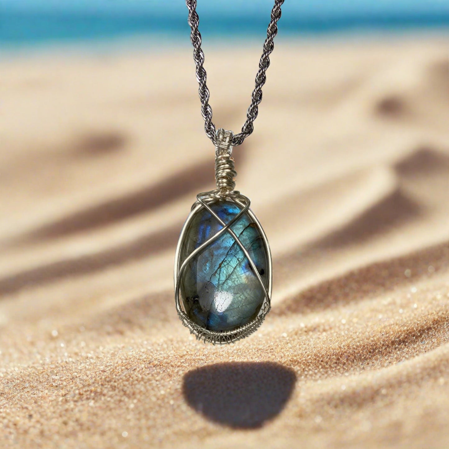 JWH Designs - Nature Inspired Artistic Jewellery - Labradorite Pendant with Chain
