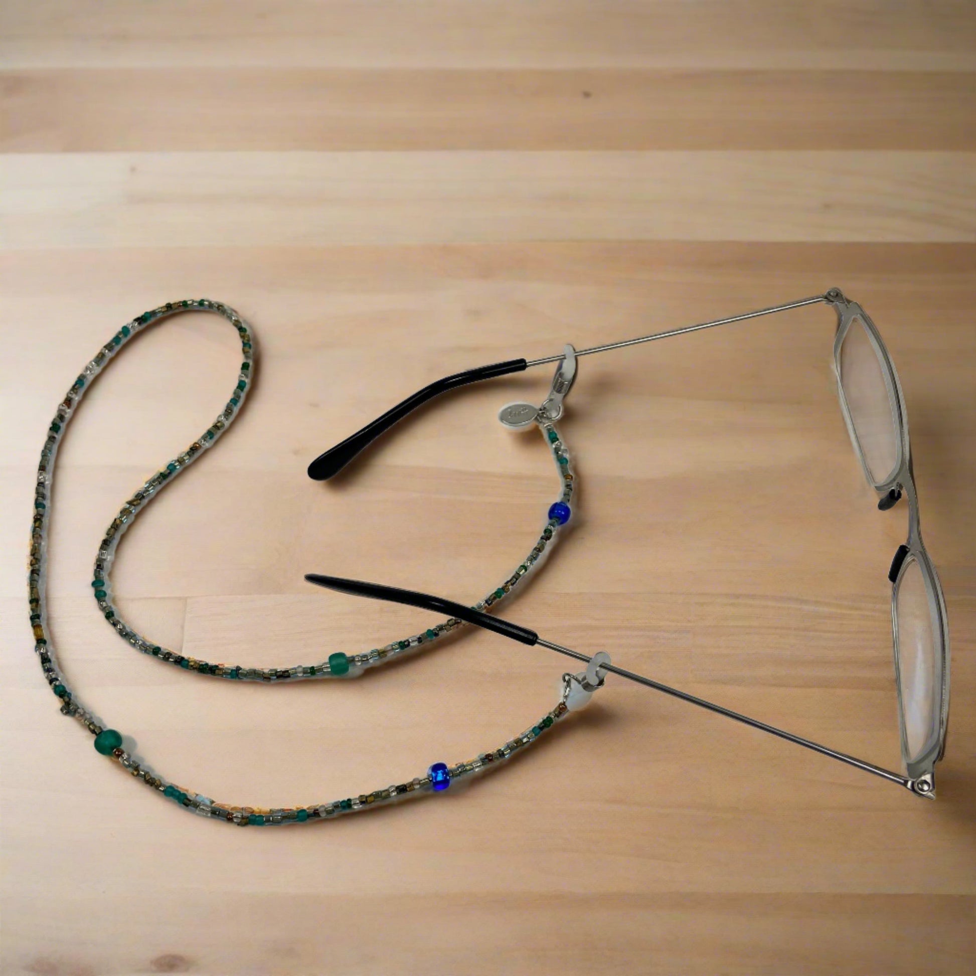 JWH Designs - Nature Inspired Artistic Jewellery - Beaded Eyeglass Holder - Eyewear Retainer